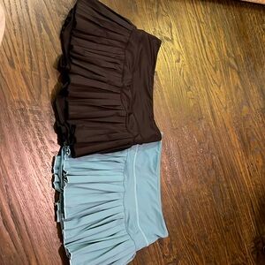 Pack of 2 goldhinge skirts both size small